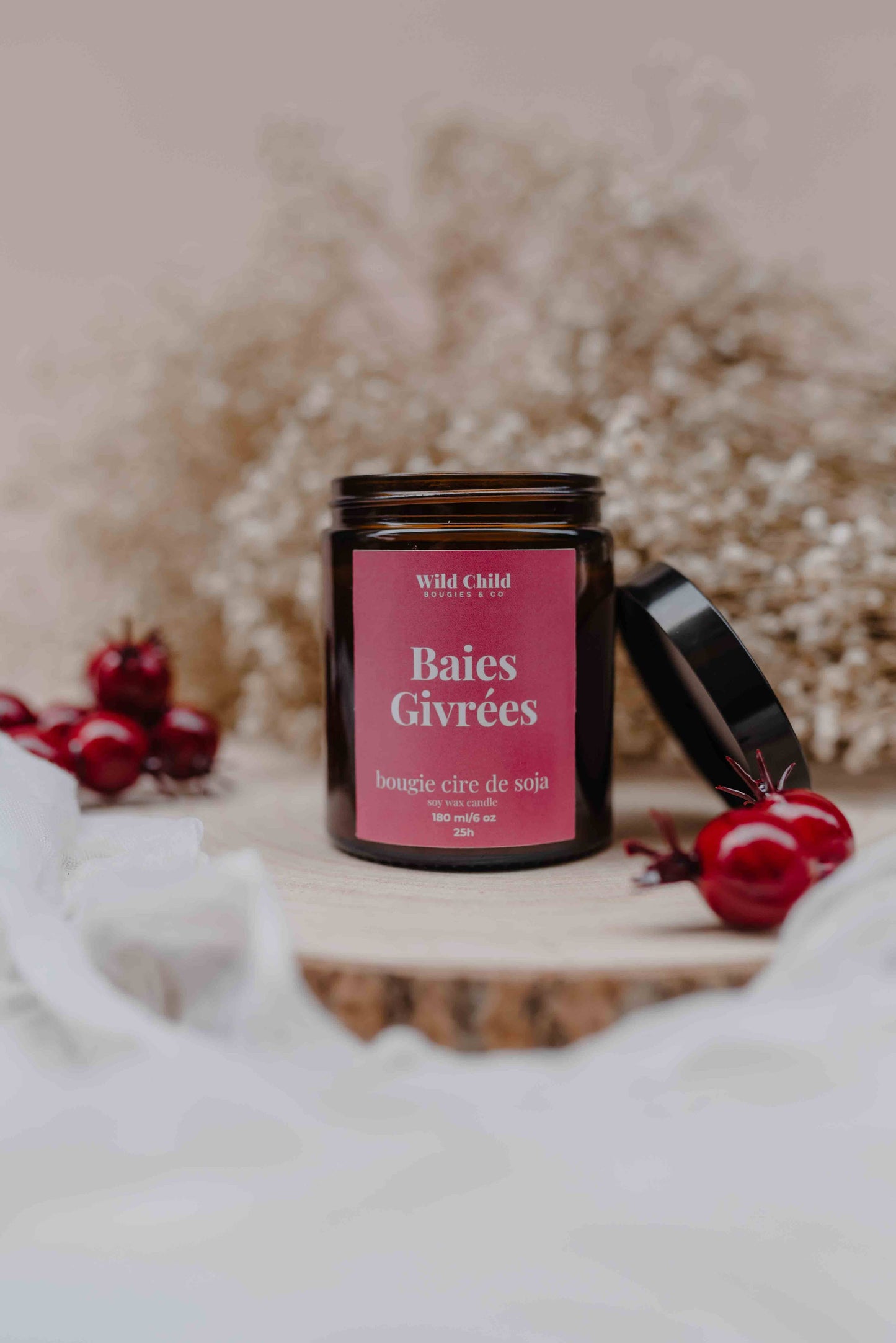 WILD CHILD Bougies & Co - “Frosted berries” Christmas candle - Vegetable wax - 25h