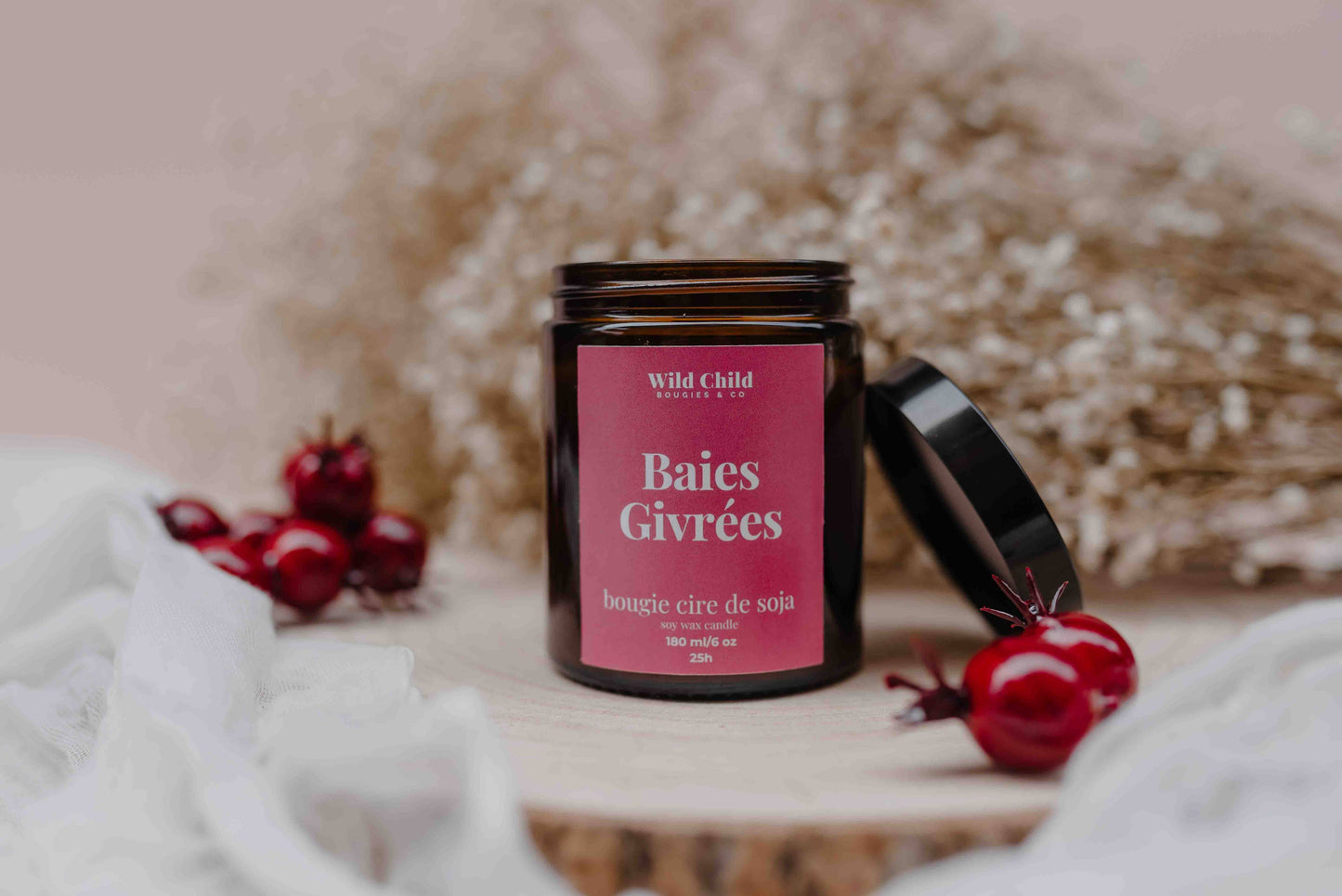 WILD CHILD Bougies & Co - “Frosted berries” Christmas candle - Vegetable wax - 25h
