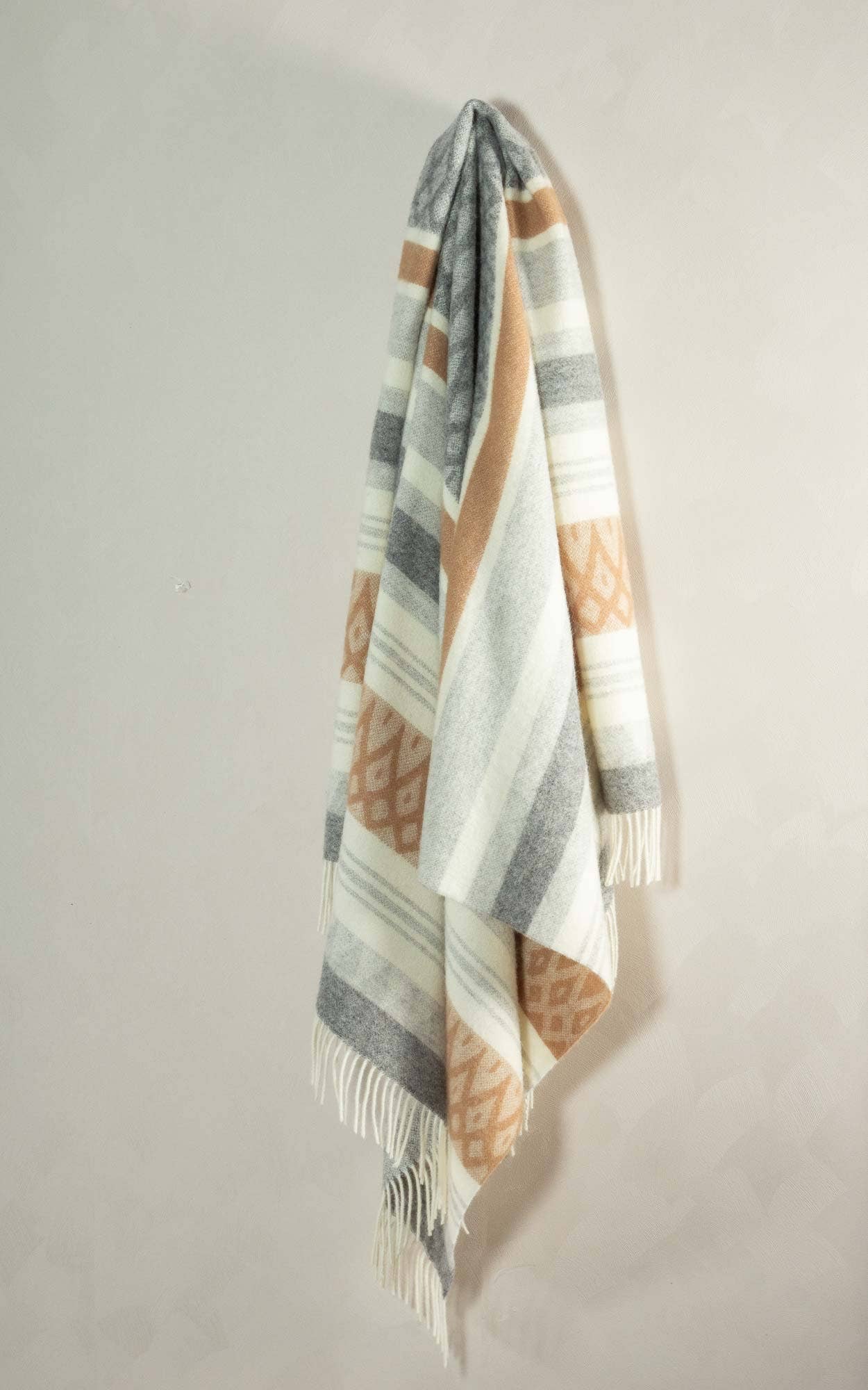 MoST - Wool Throw Blanket UGLE beige
