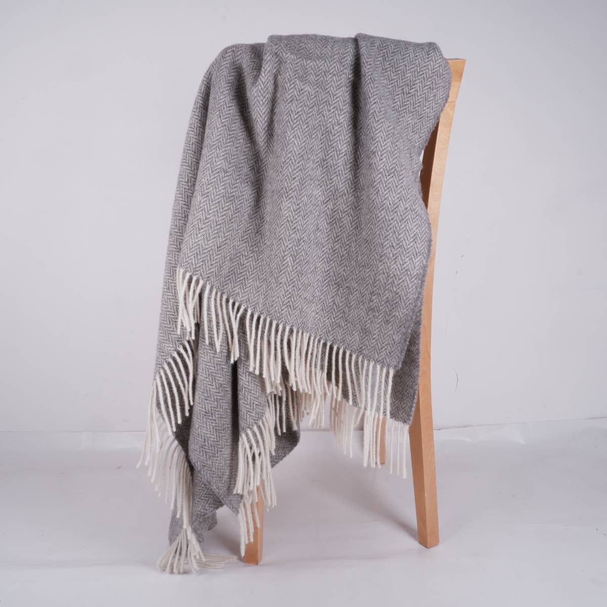 NorraVilla - 100% Wool Blanket - Herringbone throw