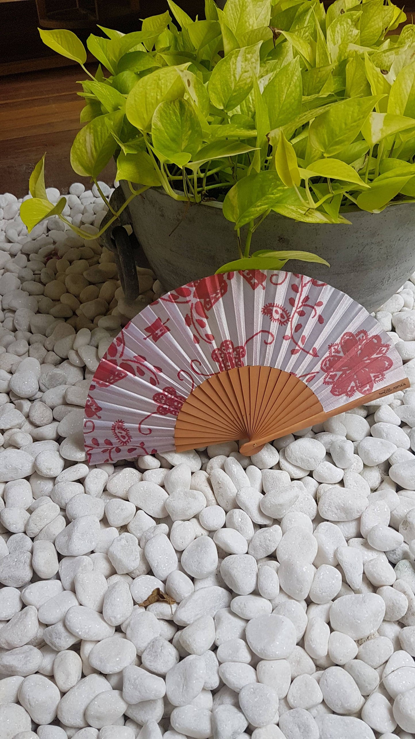 Terra Lusa - Guimaraes Embroidered Fan