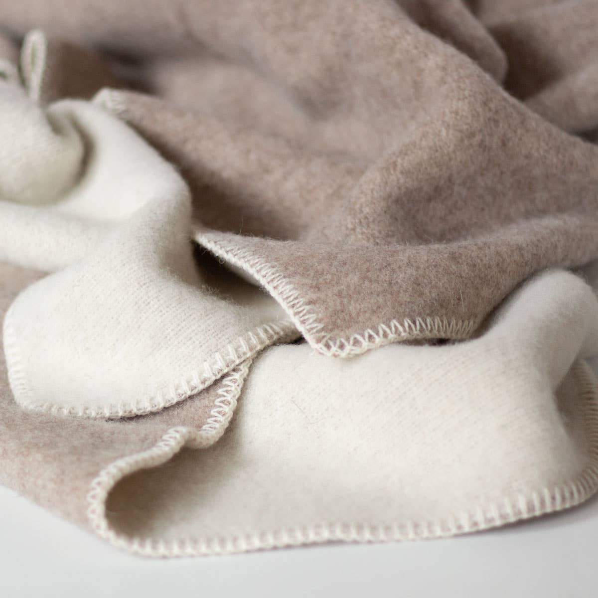 MoST - Wool bed Blanket ECO FOSSIL - double 