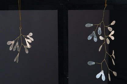 Mistletoe L capiz 11.5cm off white w/ Gold Lining