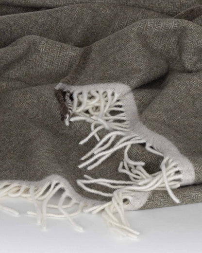 MoST - Merino/cashmere Throw Blanket MILANO Verde Orlo