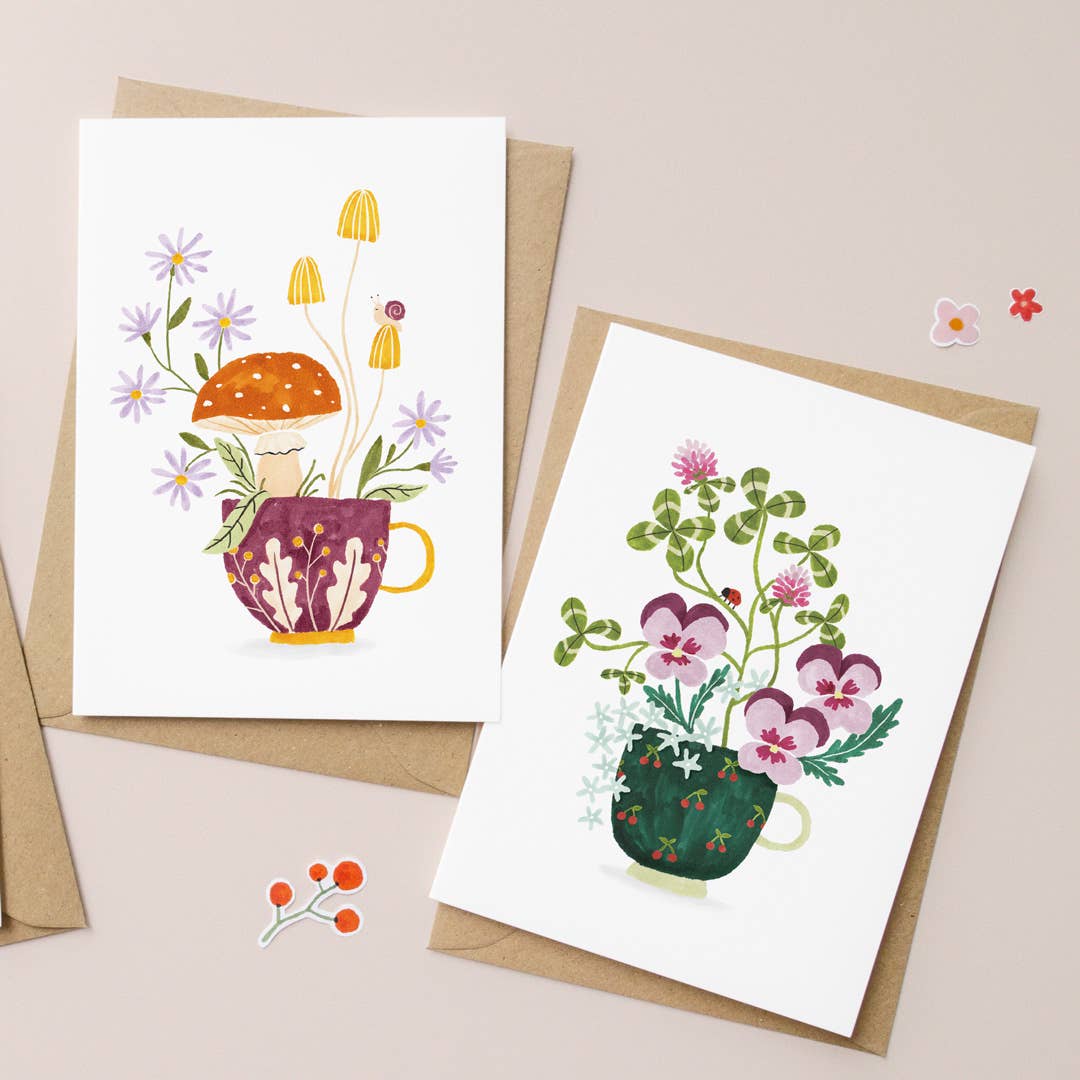 Studio Kuukeluus - Greeting card Cup of Pansies