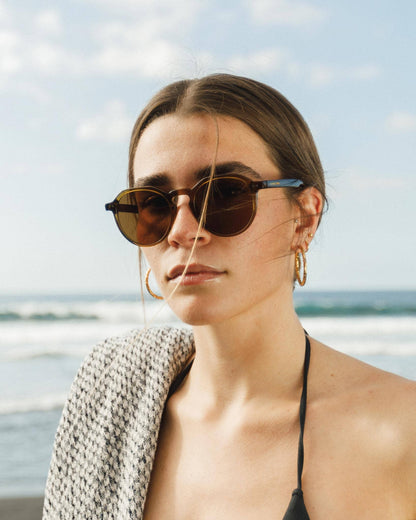 Mamba Studios - Bonaire · Brown