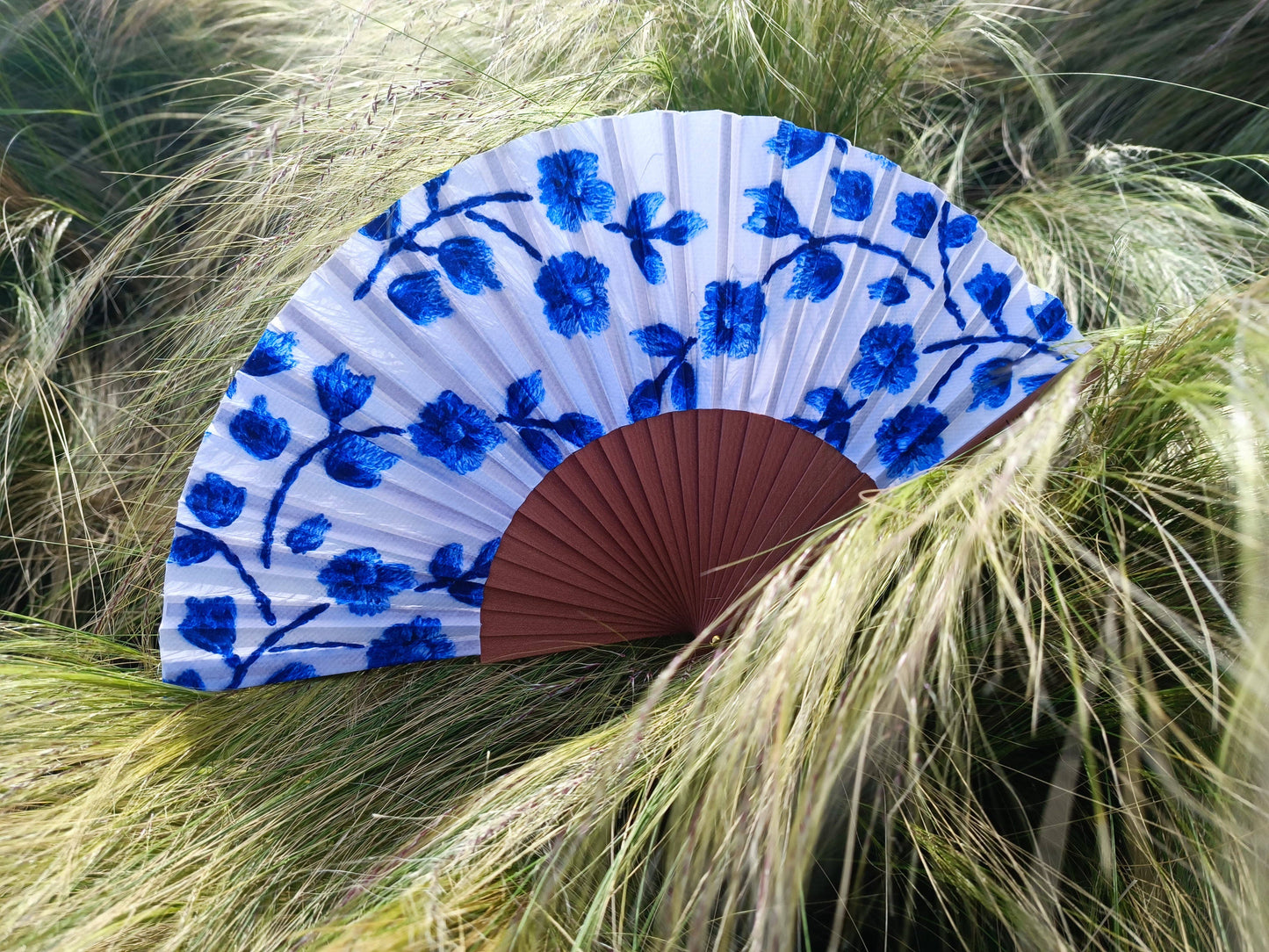 Terra Lusa - Hue Embroidered Fan