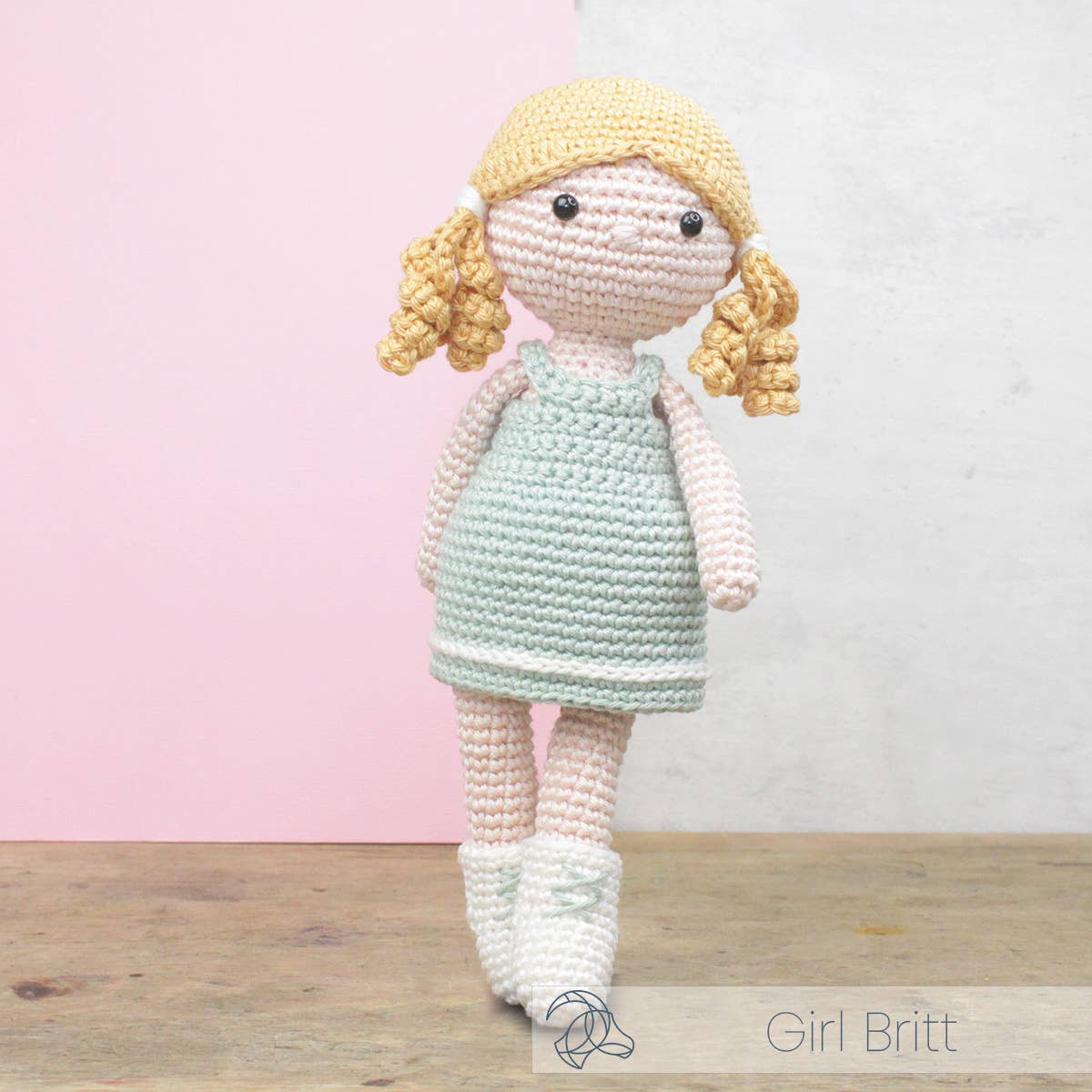 Hardicraft - DIY Crochet Kit - Girl Britt