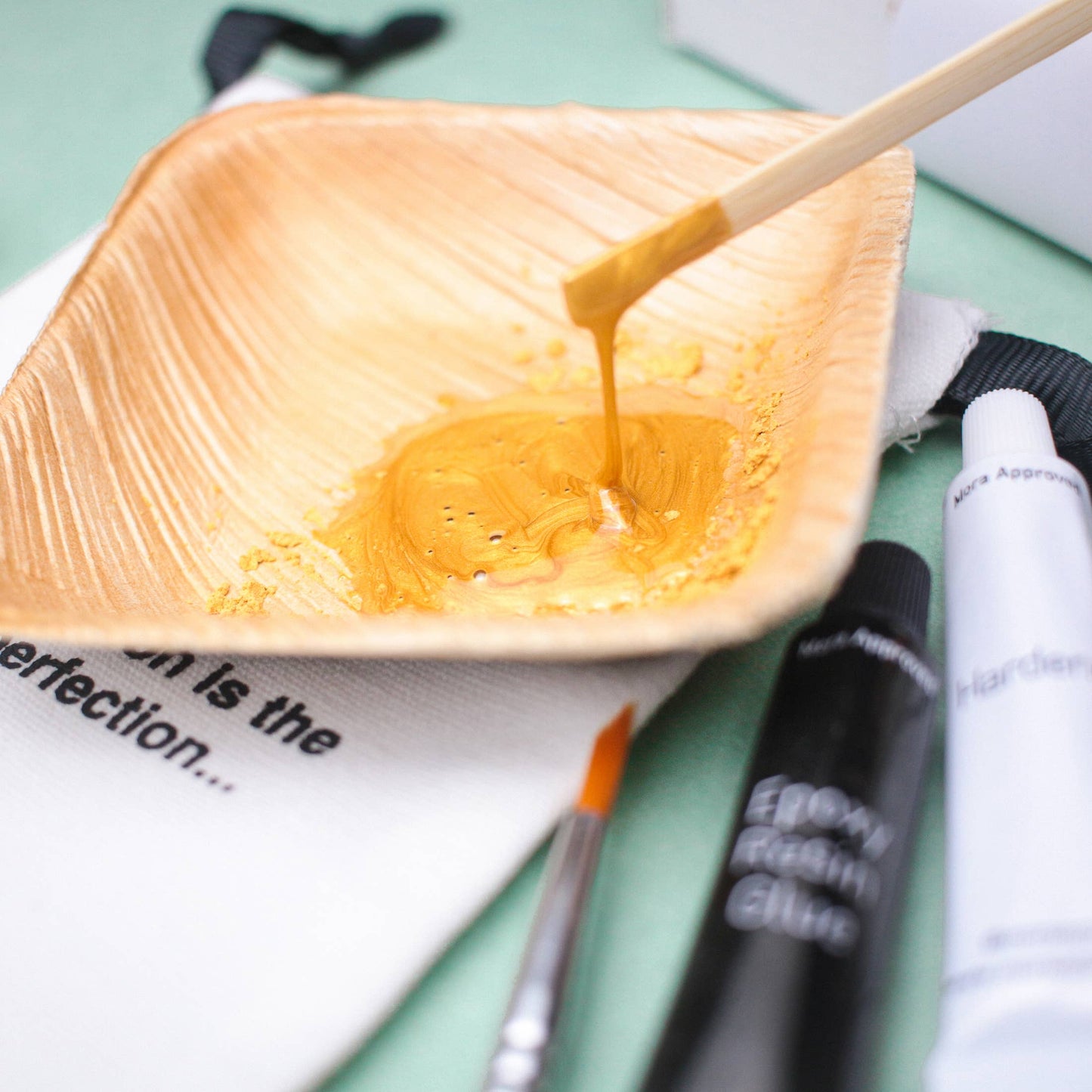 DIY Kits by Mora Approved -  Kintsugi, Pottery & Art -  Kintsugi Repair Kit – The Art of Repairing with Gold