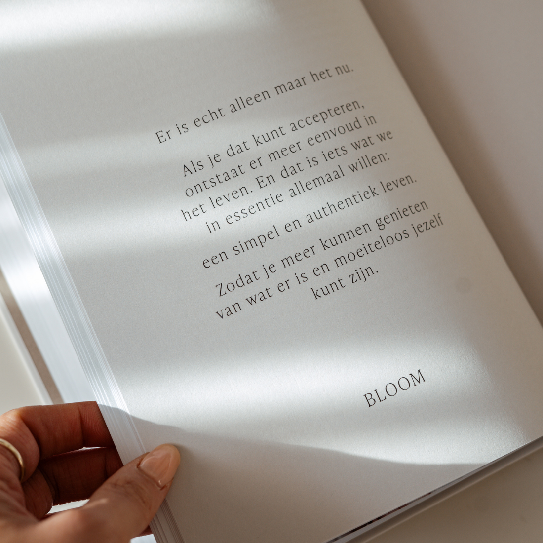Monday - Book Bloom - Hilde Eisma