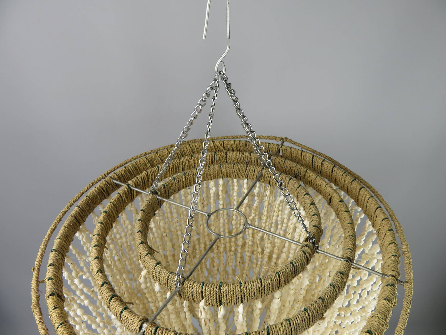 Product Import Holland - Shell pendant - Layered skirt cap