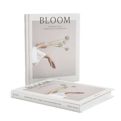 Monday - Book Bloom - Hilde Eisma