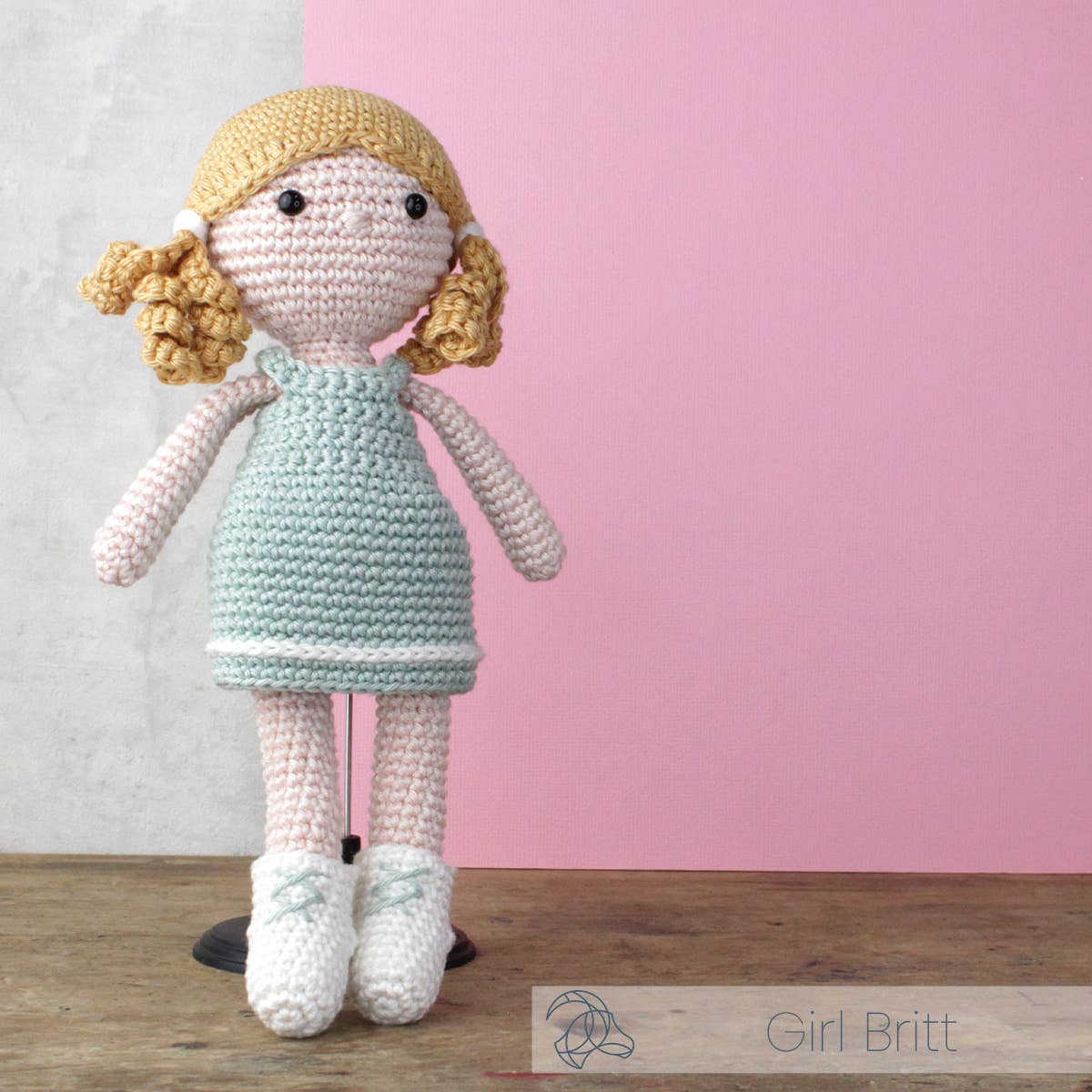 Hardicraft - DIY Crochet Kit - Girl Britt