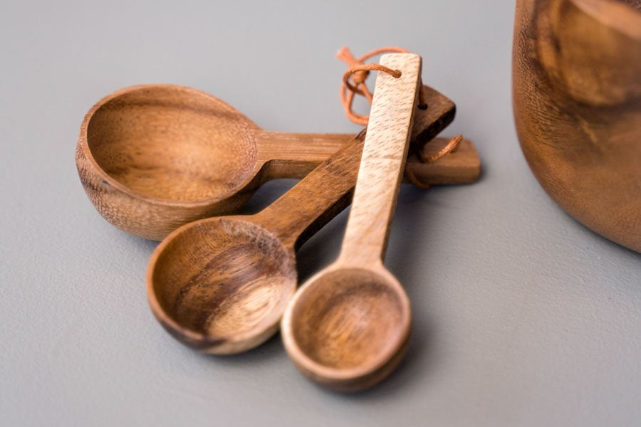 Measuring spoons acacia