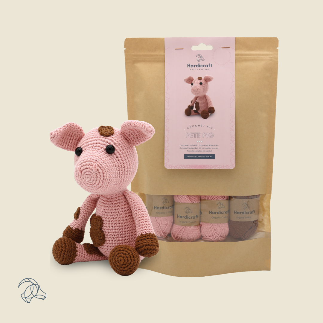 Hardicraft - DIY Crochet Kit - Pete Pig
