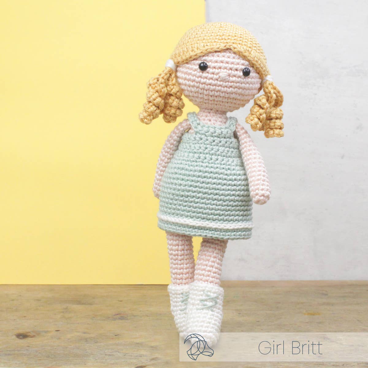 Hardicraft - DIY Crochet Kit - Girl Britt