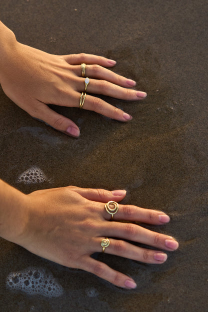Ugnay Ring