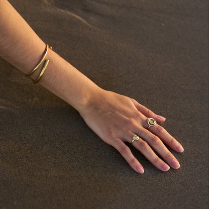 Ugnay Ring