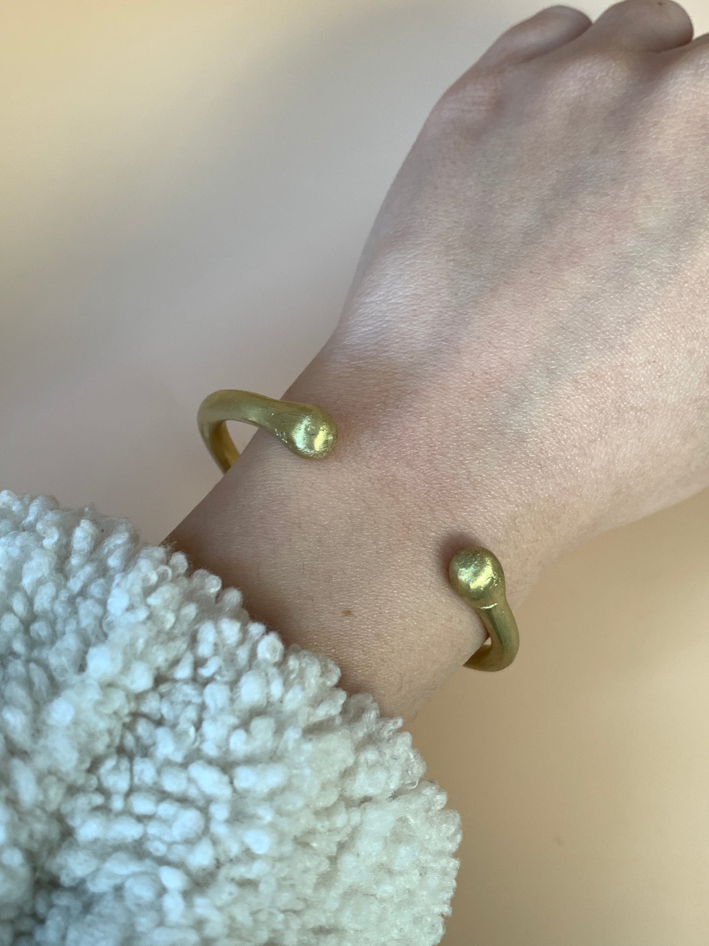 T'Boli Bangle: Butas