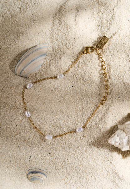 Kaye Pearl Bracelet