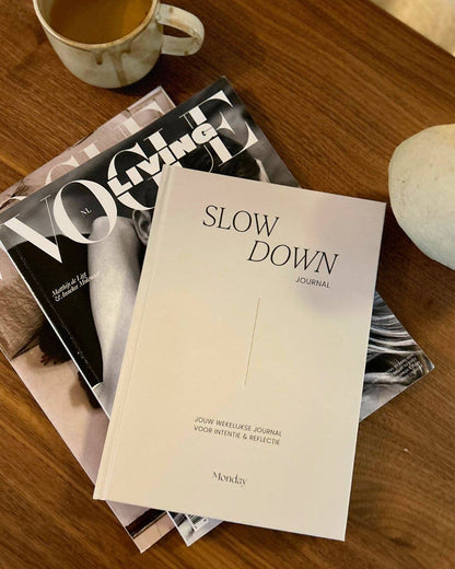 Monday - Slow Down Journal | For reflection and intention | NL | Dutch