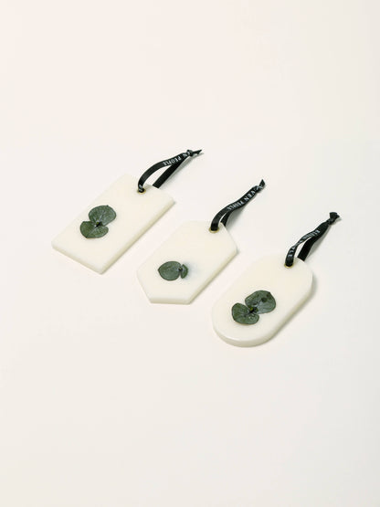 ELEVEN PEOPLE - 08 Sea Salt, Jasmine and Cedarwood Closet Wax Bar Freshener