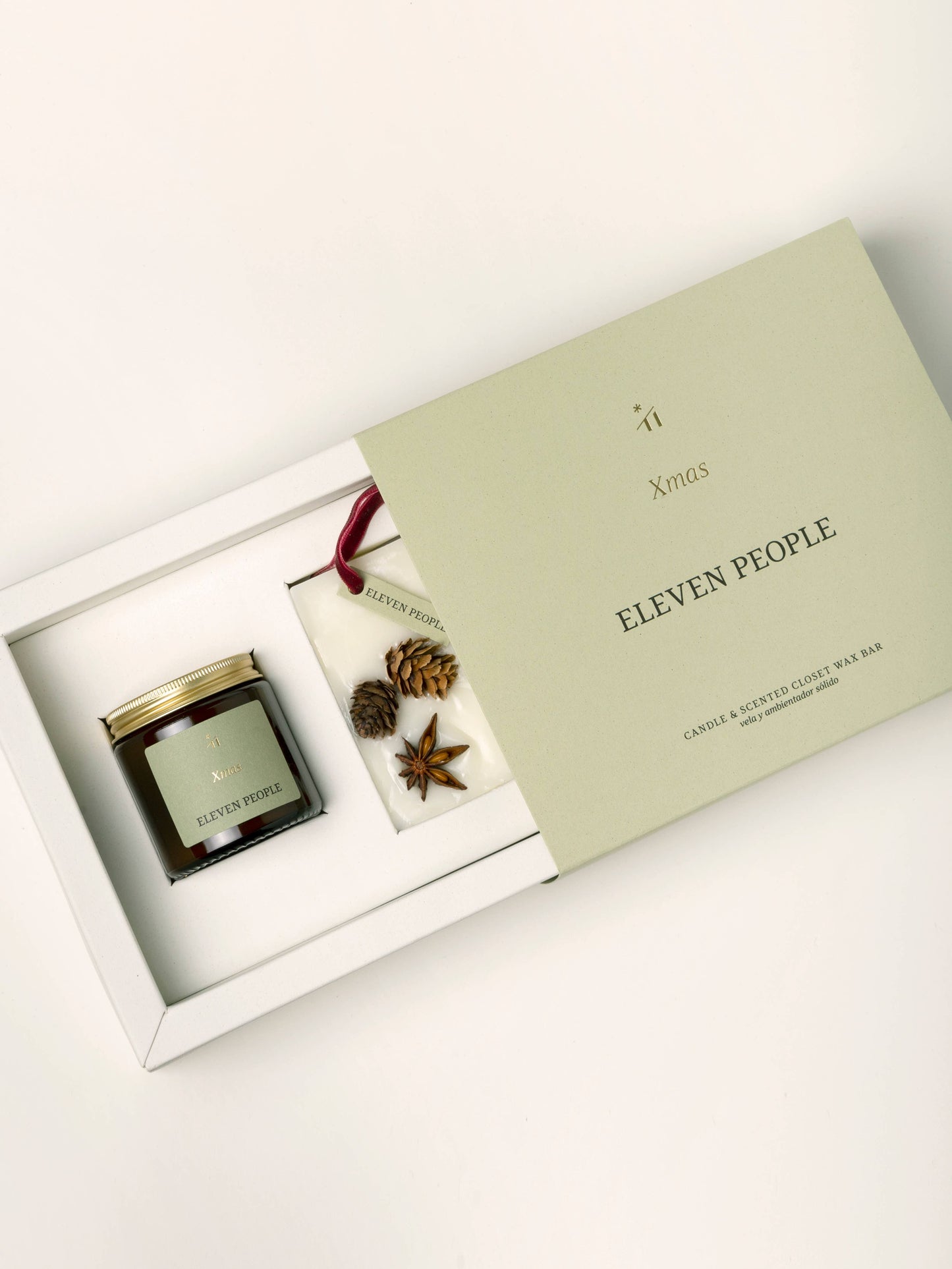 ELEVEN PEOPLE - Xmas Gift Pack Candle + Closet Wax Bar Air Freshener