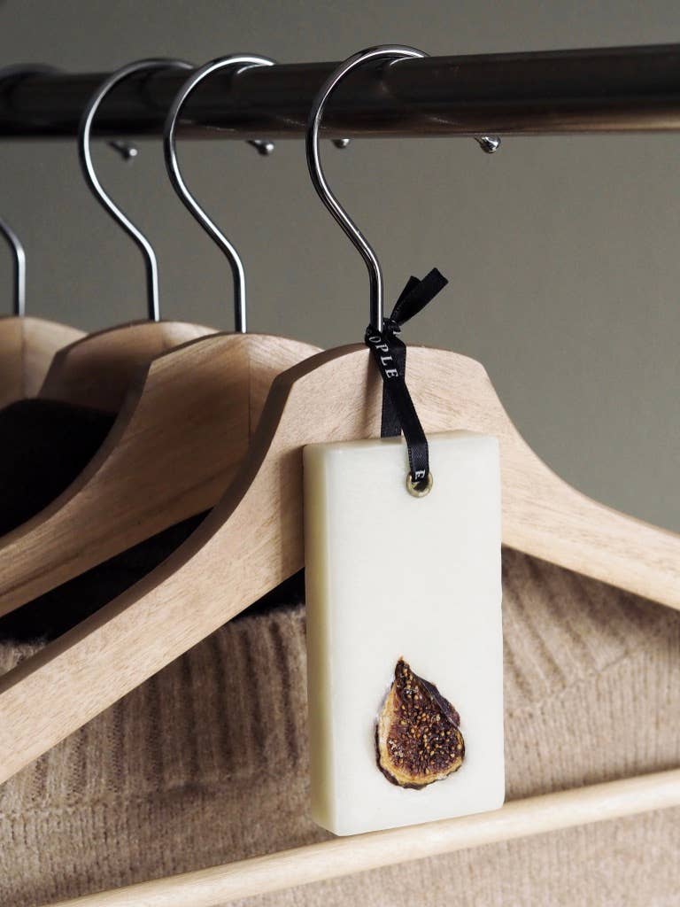 ELEVEN PEOPLE - 09 Green Foliage Fig and Amber Closet Wax Bar Freshener