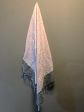 Afbeelding in Gallery-weergave laden, Inabel Rosalia Trambia
